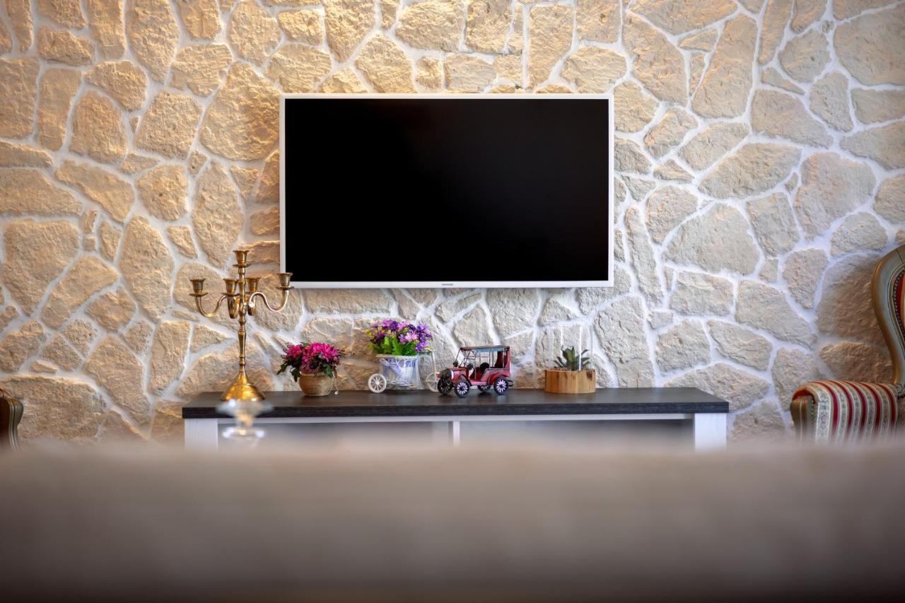 Villa Capitis In The Center- Luxury Apartment With Swimming Pool Hvar Town Buitenkant foto