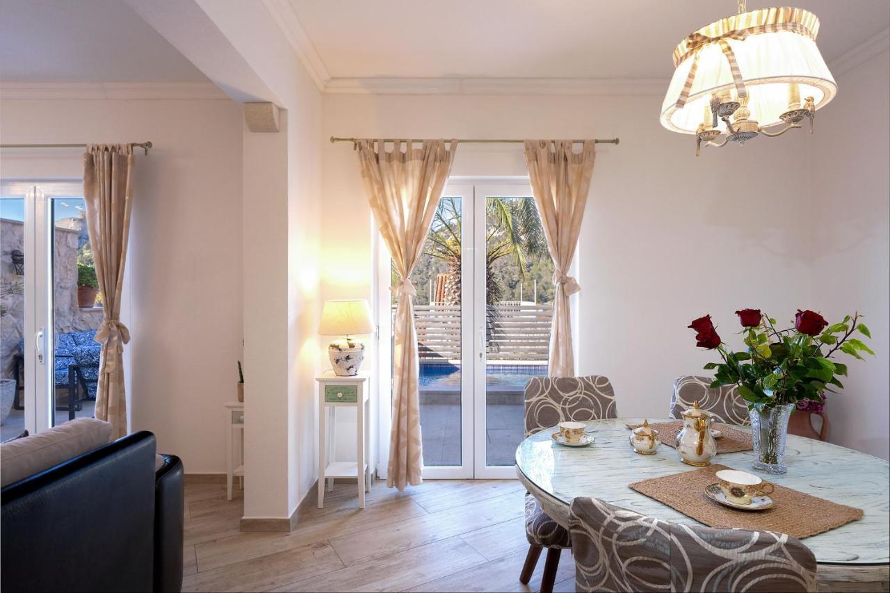 Villa Capitis In The Center- Luxury Apartment With Swimming Pool Hvar Town Buitenkant foto