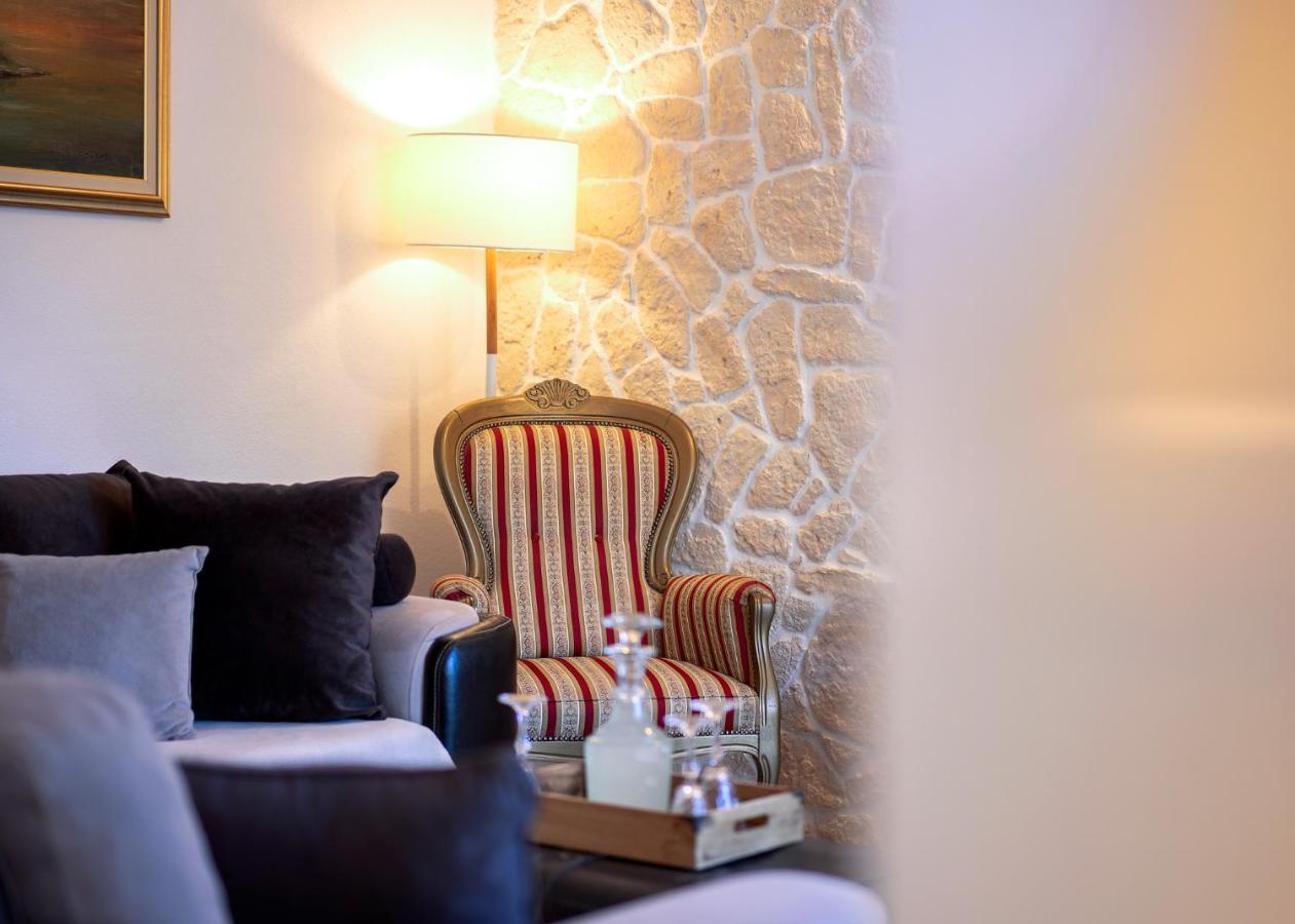 Villa Capitis In The Center- Luxury Apartment With Swimming Pool Hvar Town Buitenkant foto
