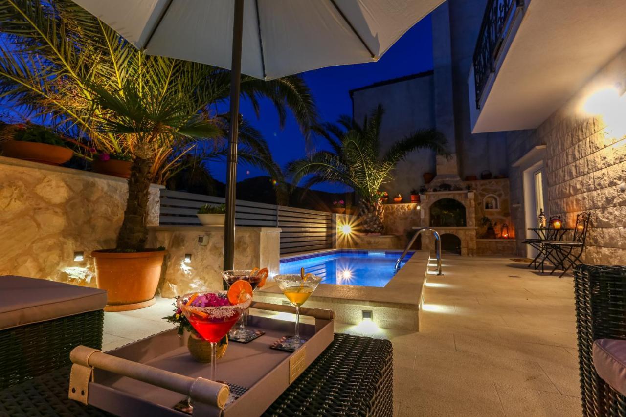 Villa Capitis In The Center- Luxury Apartment With Swimming Pool Hvar Town Buitenkant foto