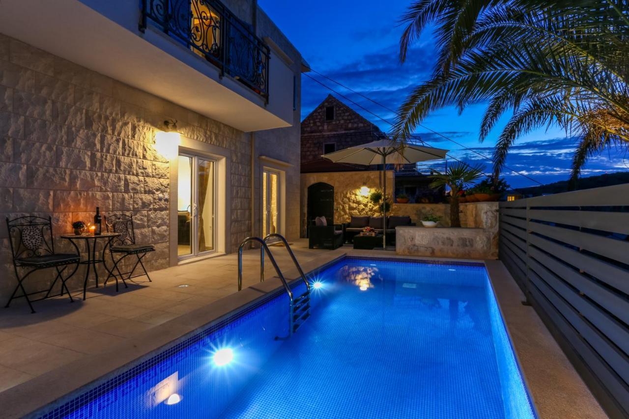 Villa Capitis In The Center- Luxury Apartment With Swimming Pool Hvar Town Buitenkant foto